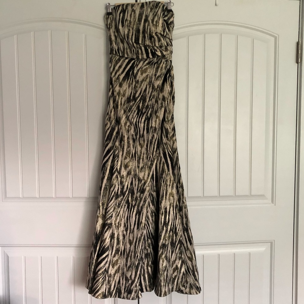 Badgley Mischka Collection gown size 0